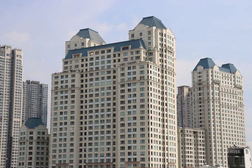 Căn khách hỏi nhiều